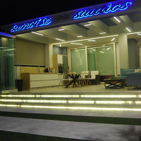 סקאלה פוטאמיאס Sunrise Studios Resort מראה חיצוני תמונה